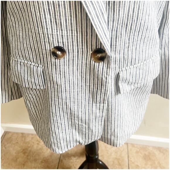 Zara Women’s Striped Linen Blend Boyfriend Blazer Size Medium Two Button Blue - Picture 12 of 15